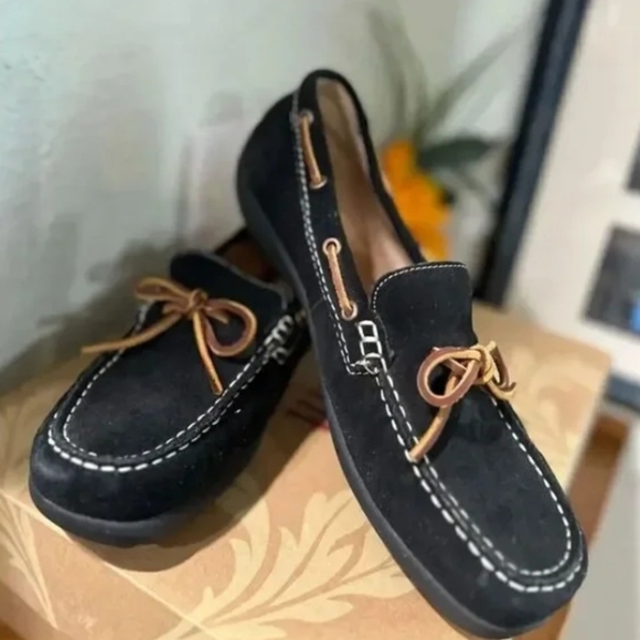 Black suede mocasin shoes - Picture 3 of 7